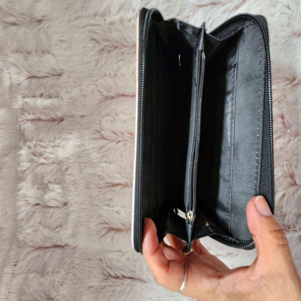 Wallet Paris - Picture 2 of 6